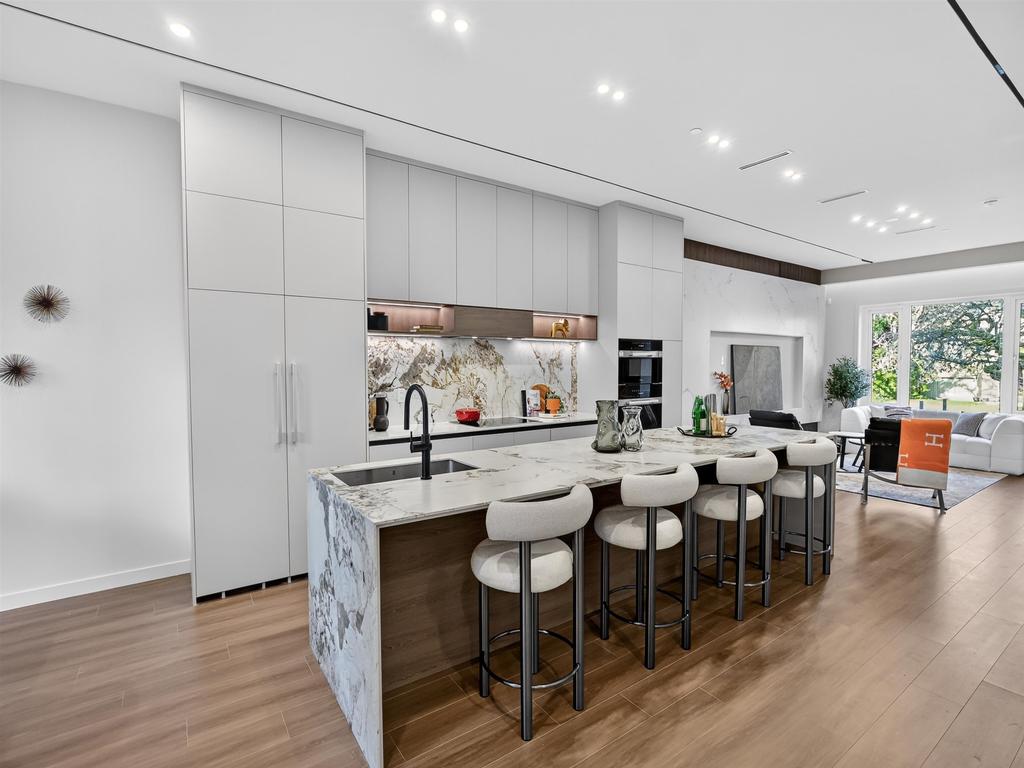 Listing Image for R3087436