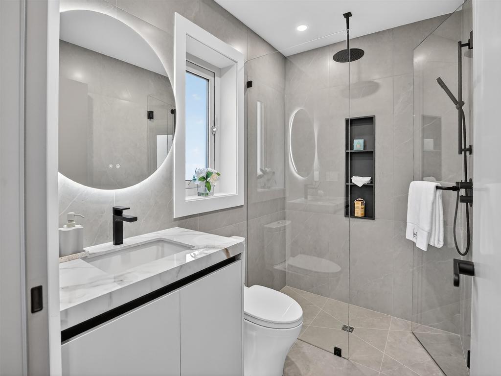 Listing Image for R3087436