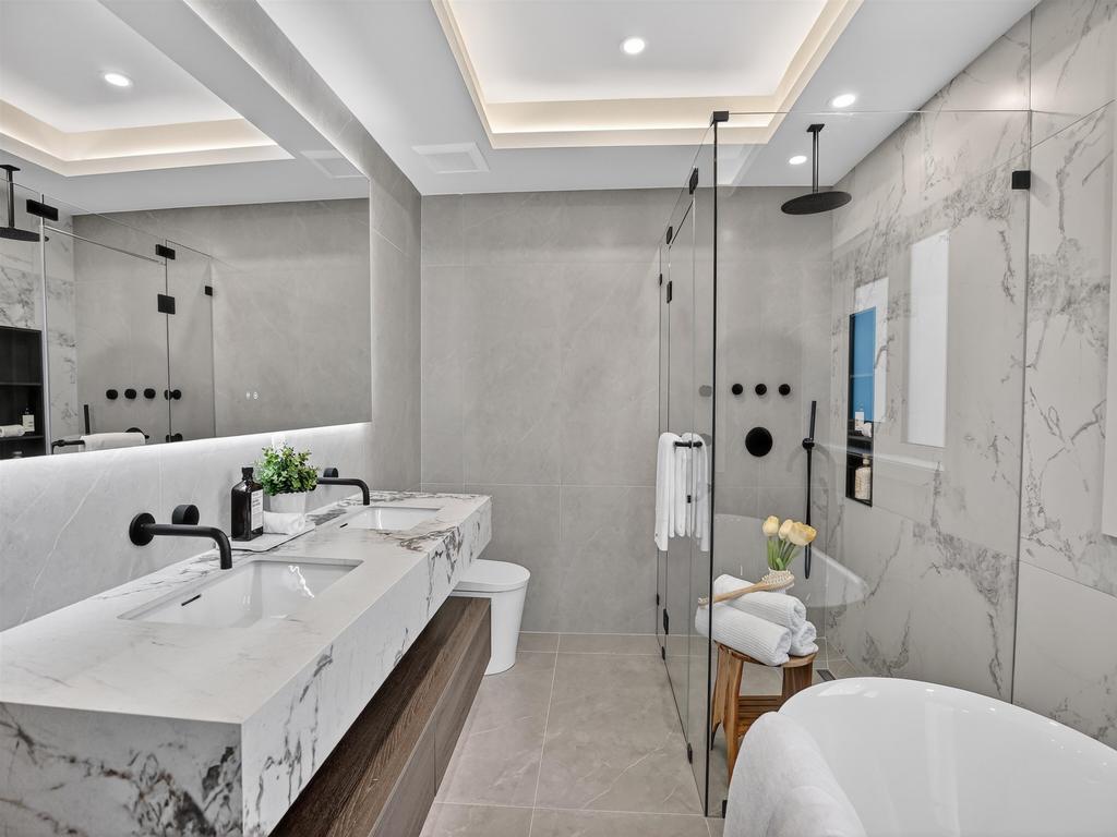 Listing Image for R3087436