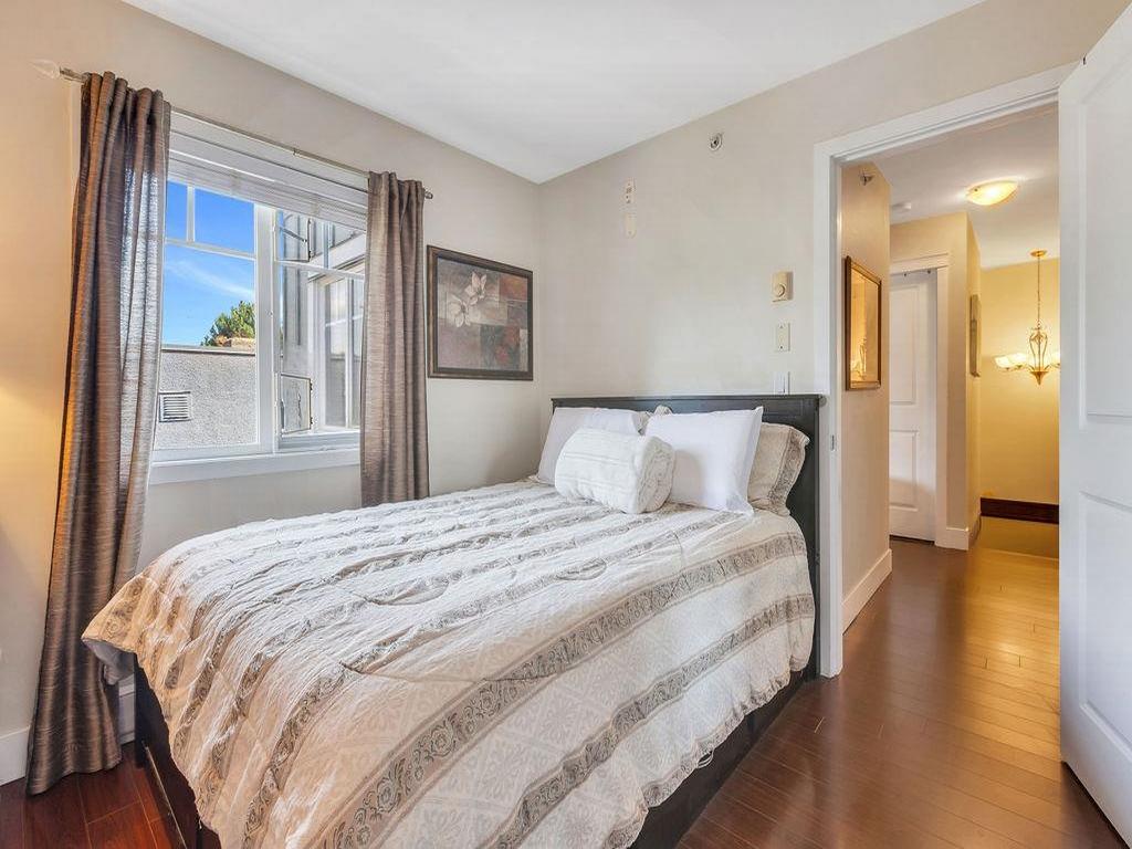 Listing Image for R3087466