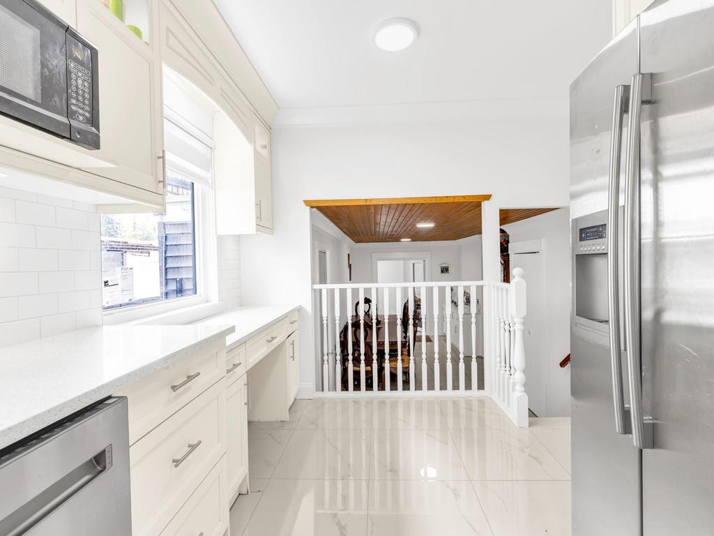 Listing Image for R3087467