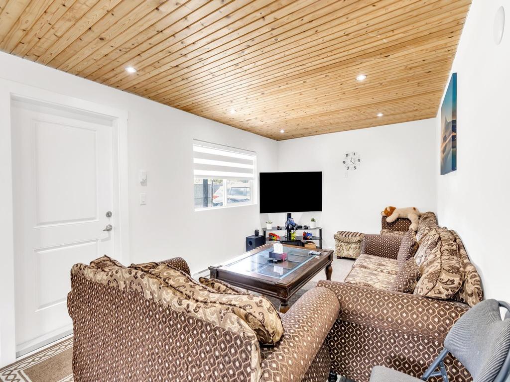 Listing Image for R3087467