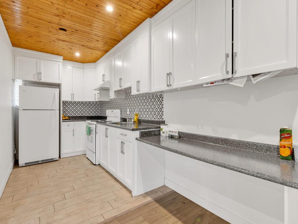 Listing Image for R3087467