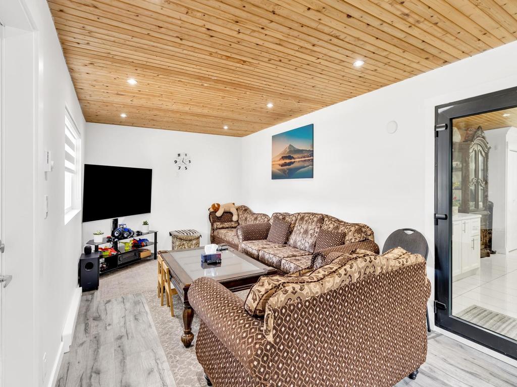 Listing Image for R3087467