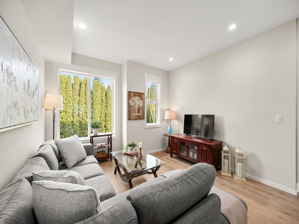 Listing Image for R3087486