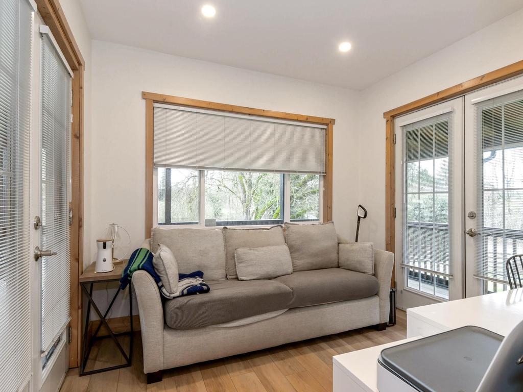 Listing Image for R3087552