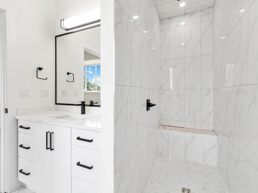 Listing Image for R3087592