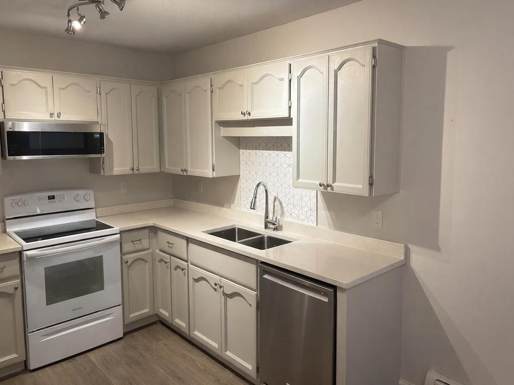 Listing Image for R3087606