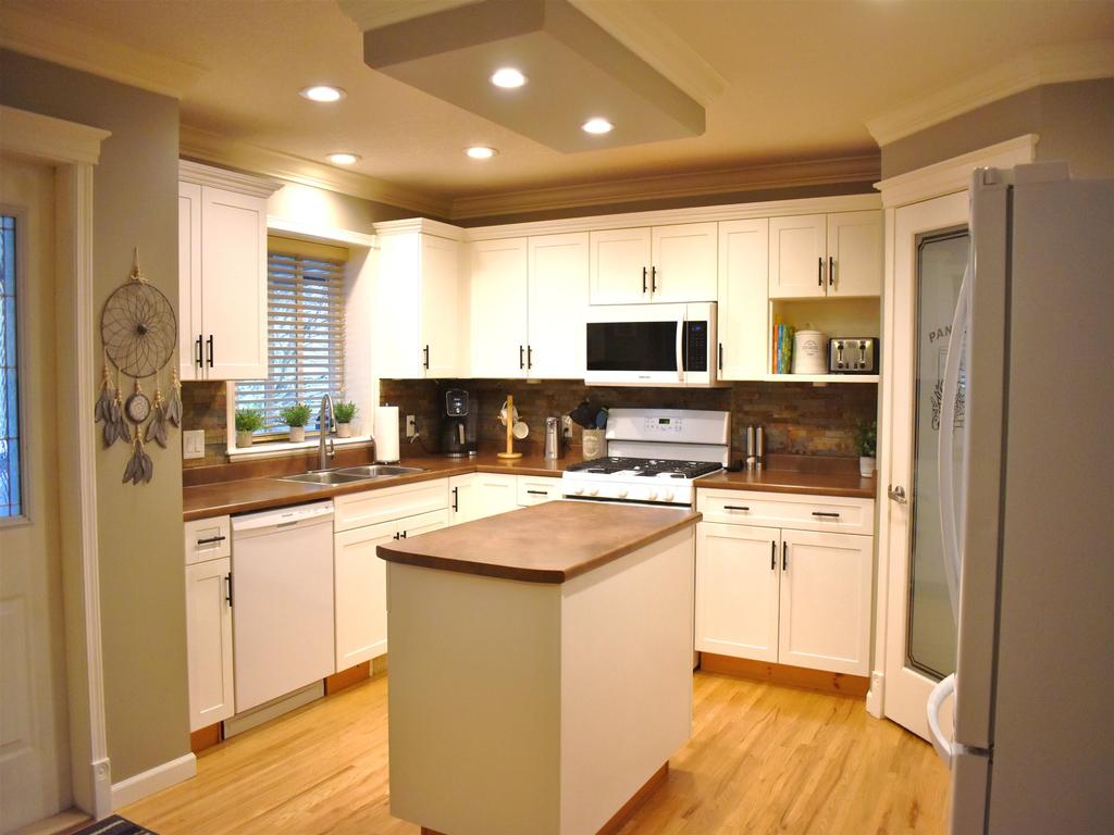 Listing Image for R3087635