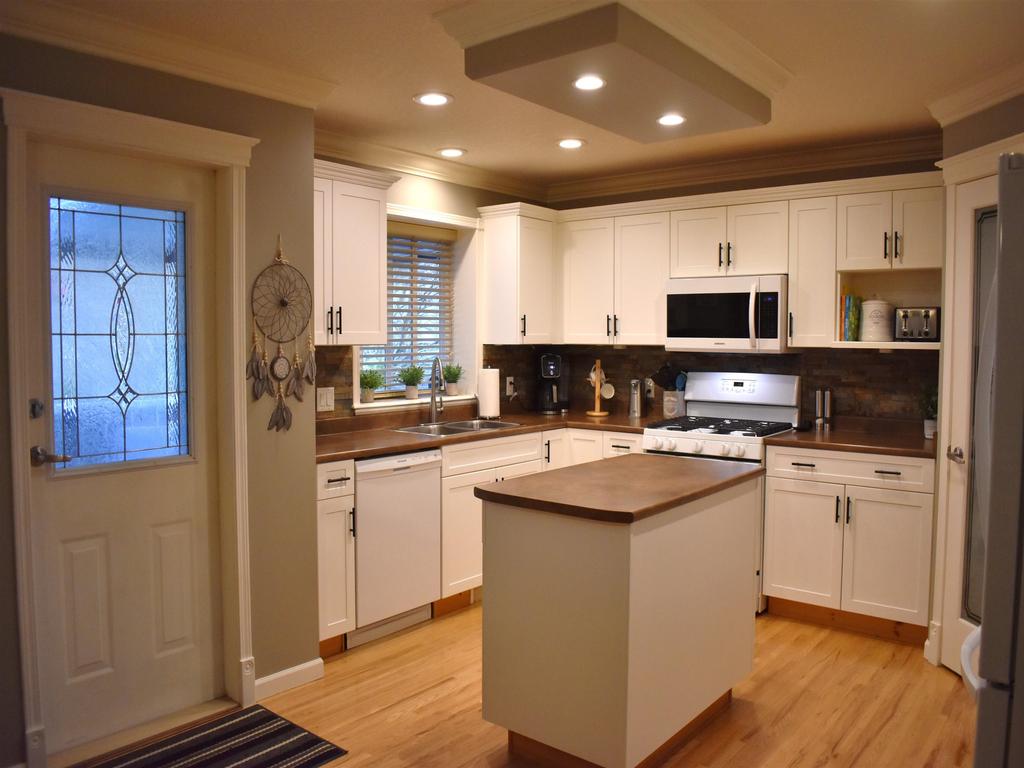 Listing Image for R3087635