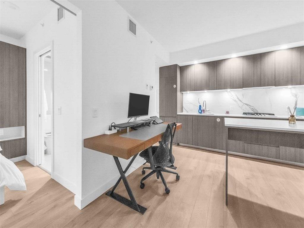 Listing Image for R3087659