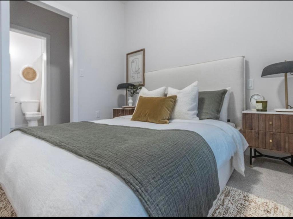 Listing Image for R3087702