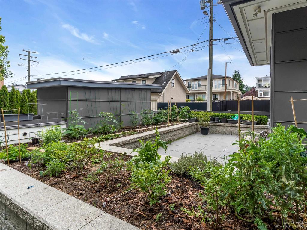 Listing Image for R3087771