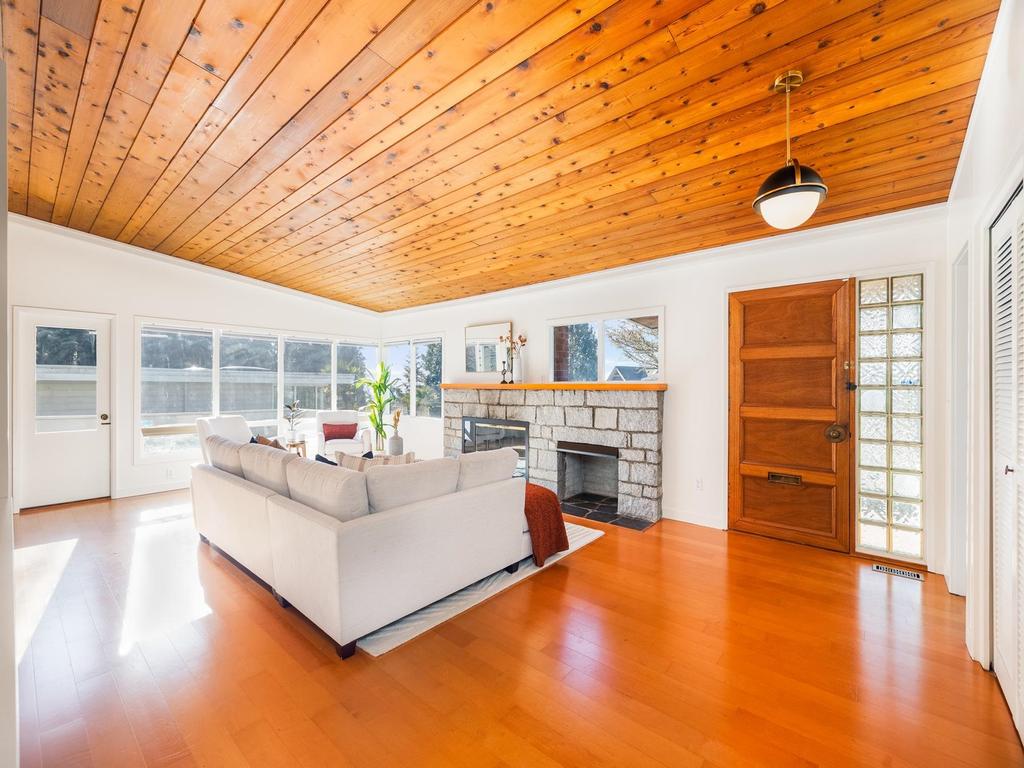 Listing Image for R3087809