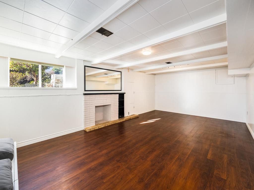 Listing Image for R3087809