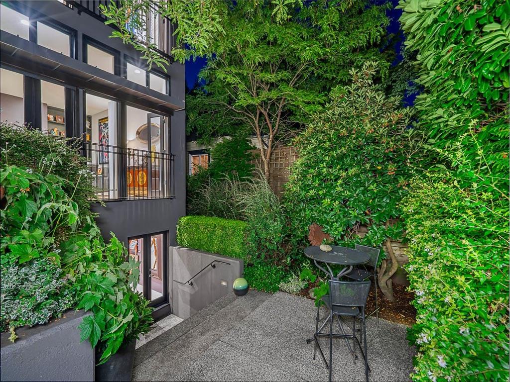 Listing Image for R3087821