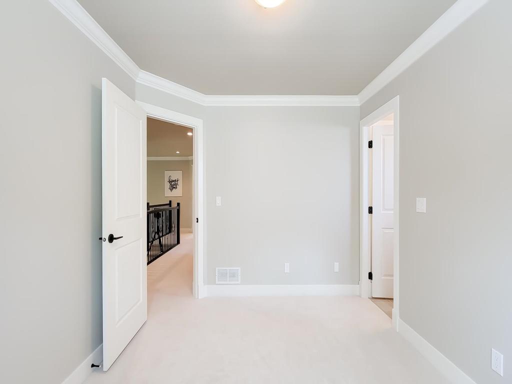 Listing Image for R3087833