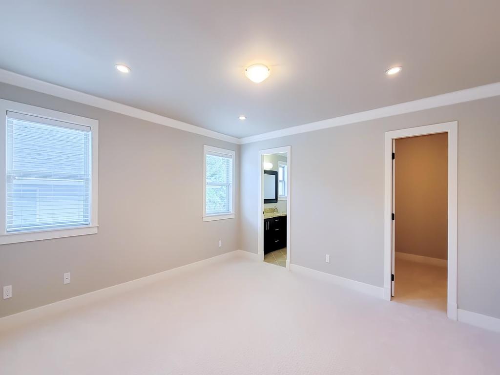 Listing Image for R3087833