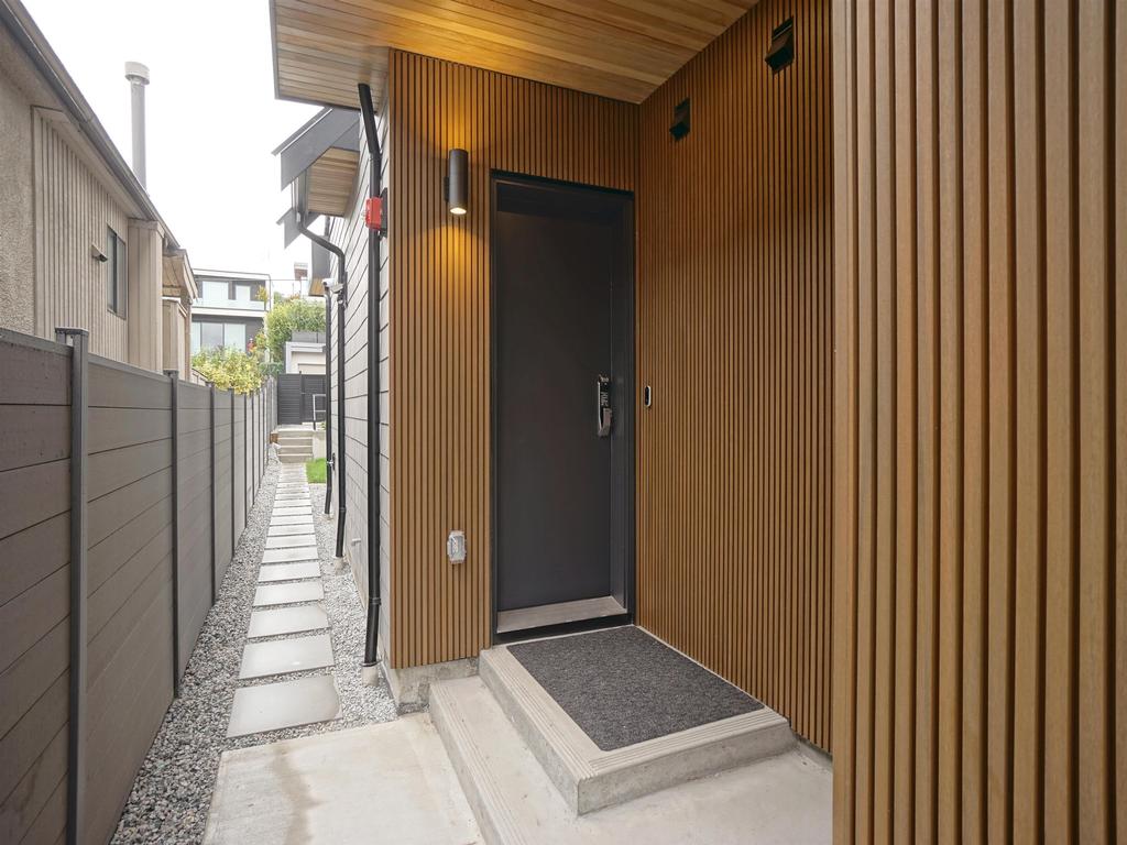 Listing Image for R3087842