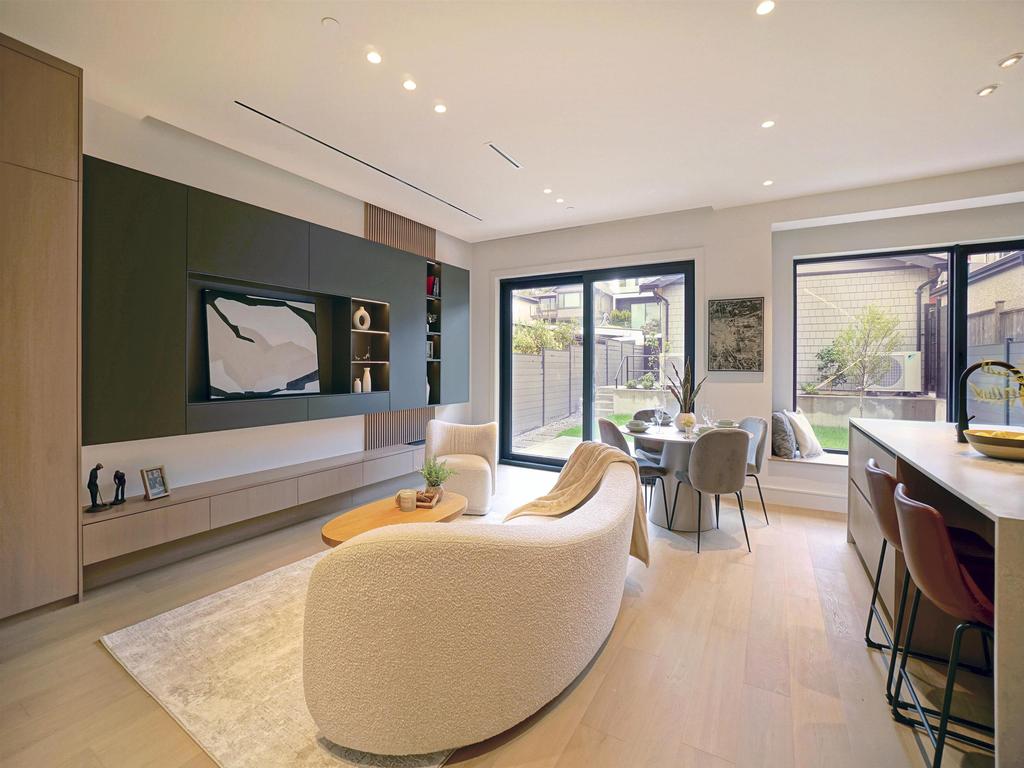 Listing Image for R3087842