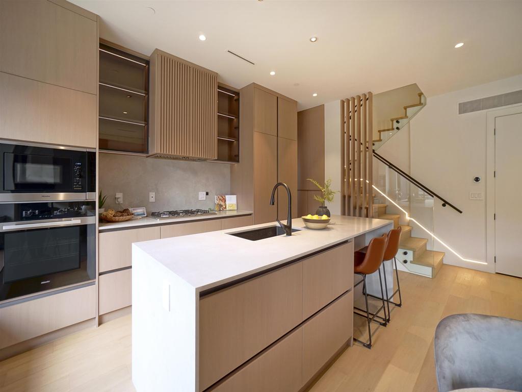 Listing Image for R3087842