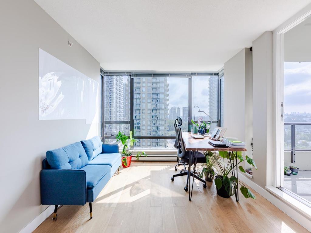 Listing Image for R3087850