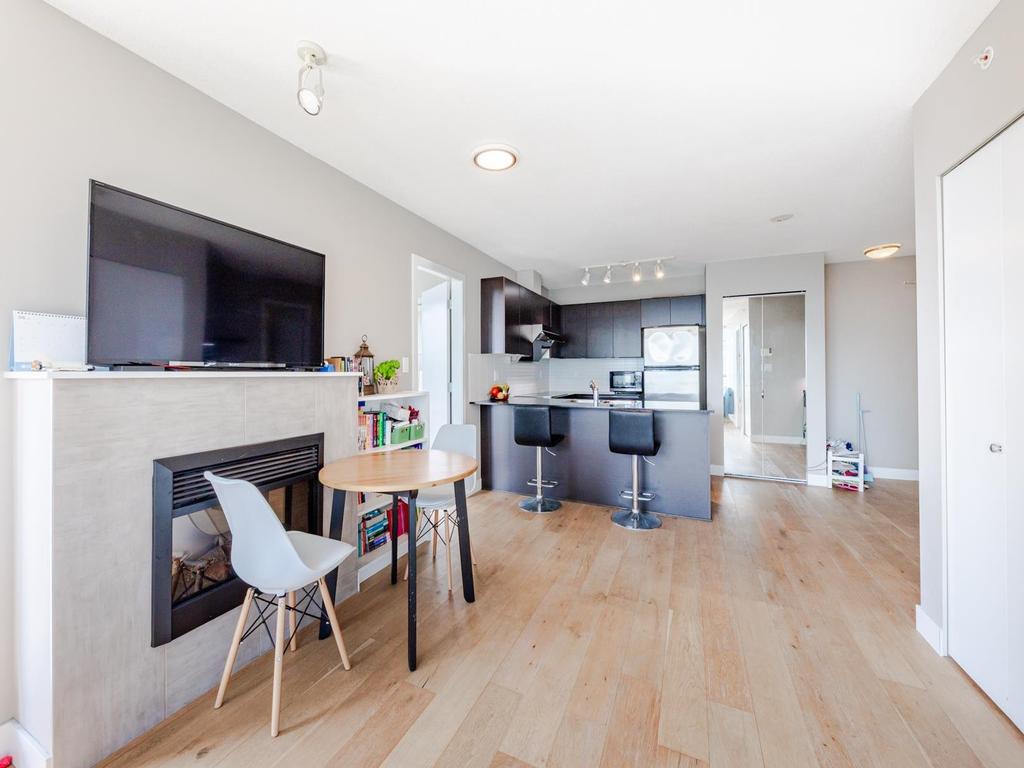 Listing Image for R3087850