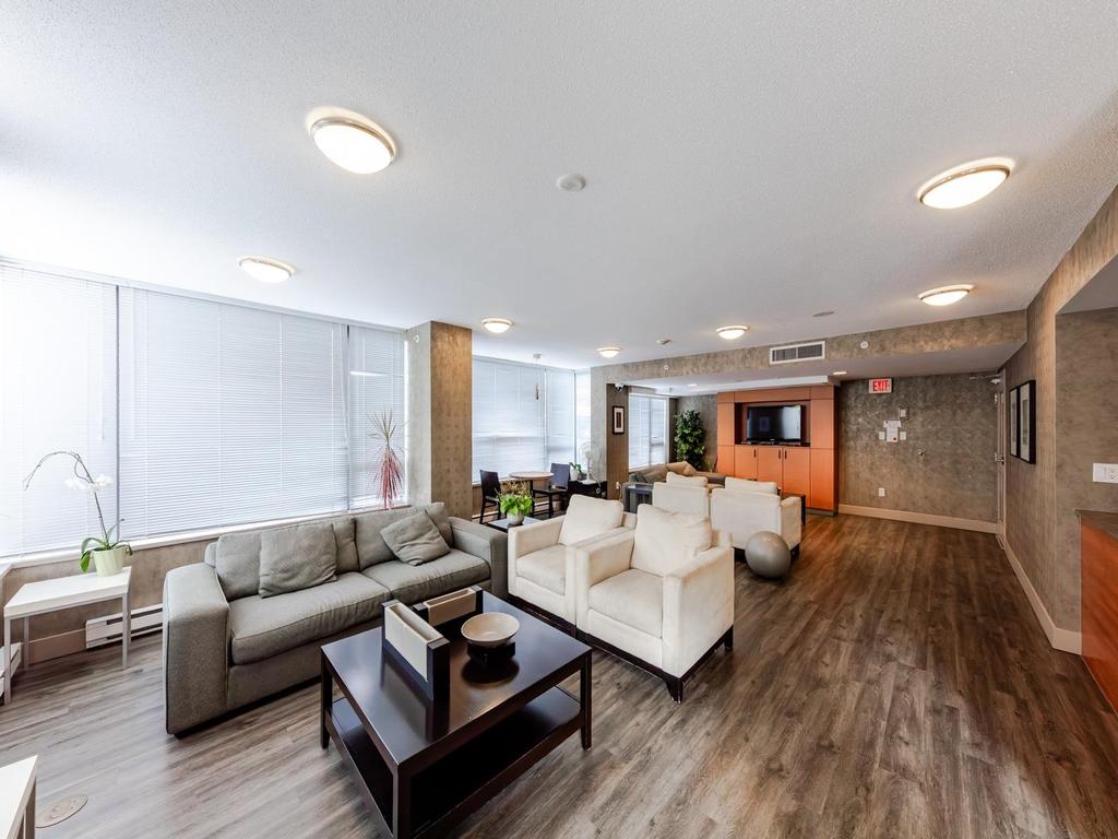 Listing Image for R3087850