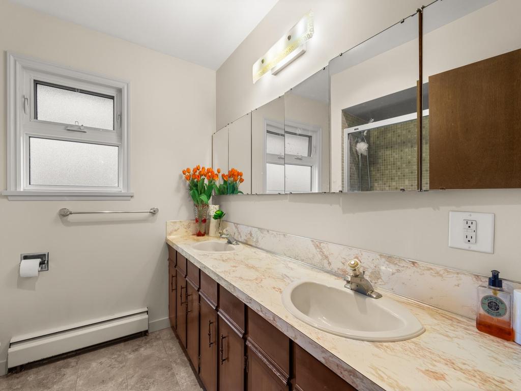 Listing Image for R3087854