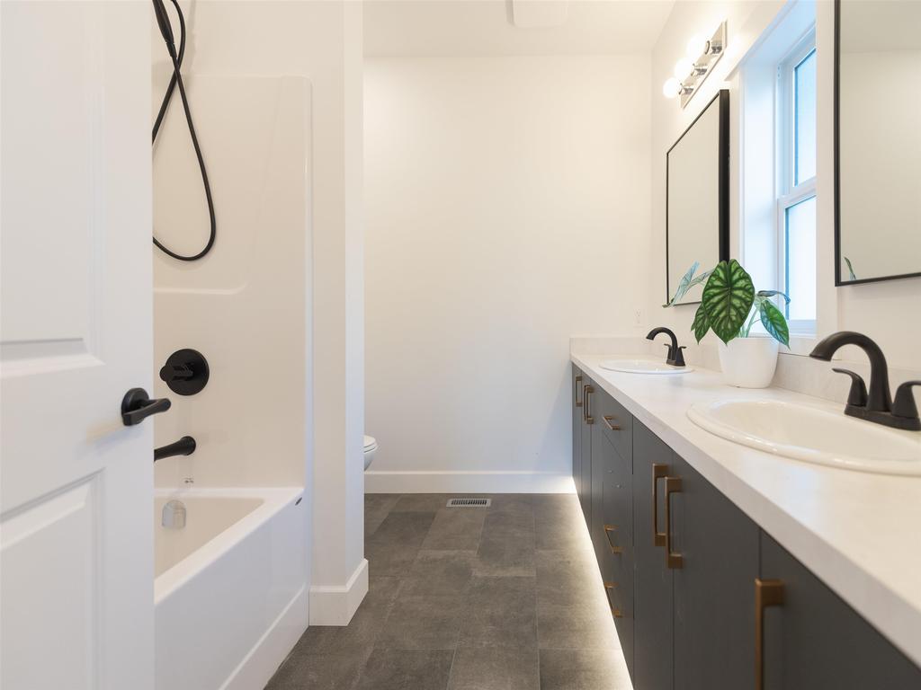 Listing Image for R3087869