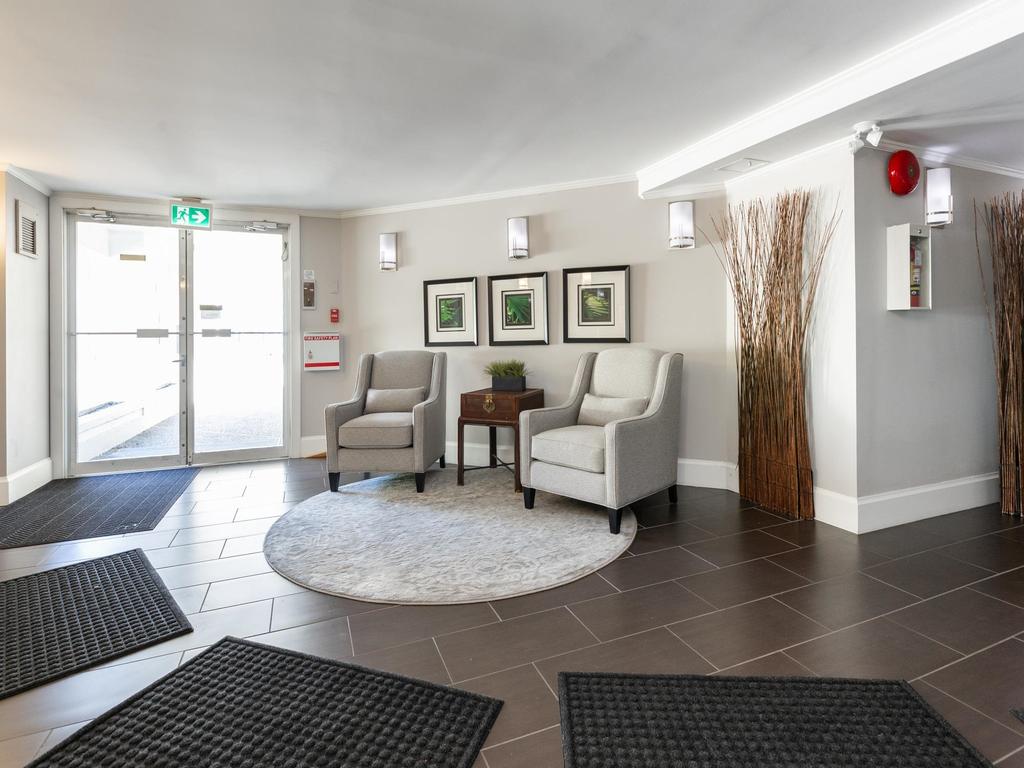 Listing Image for R3087874