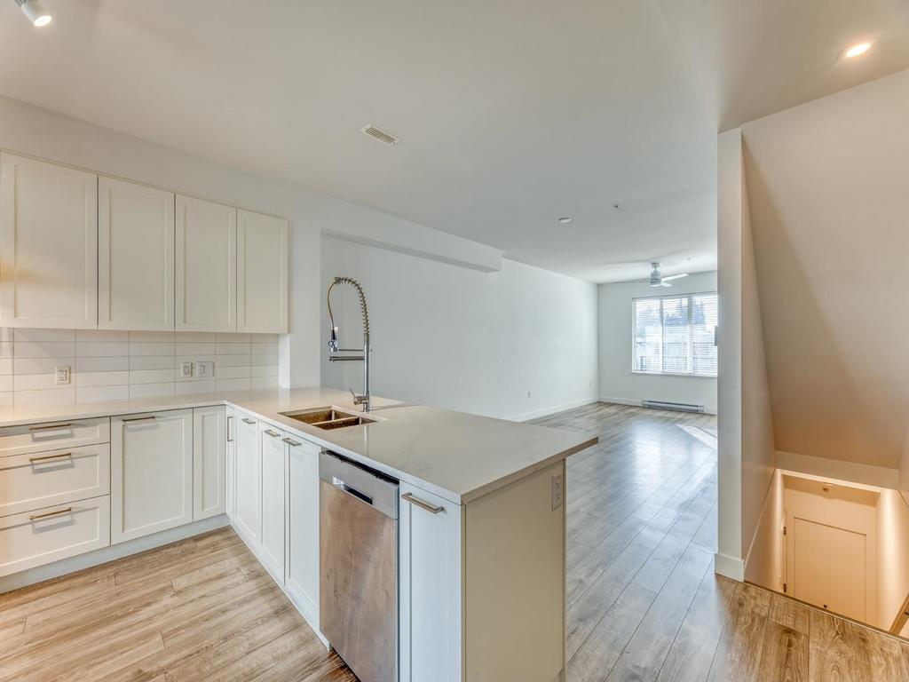 Listing Image for R3087881