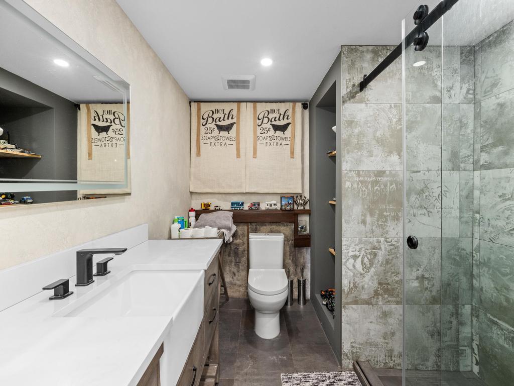 Listing Image for R3087979