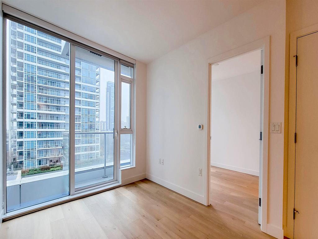 Listing Image for R3087996