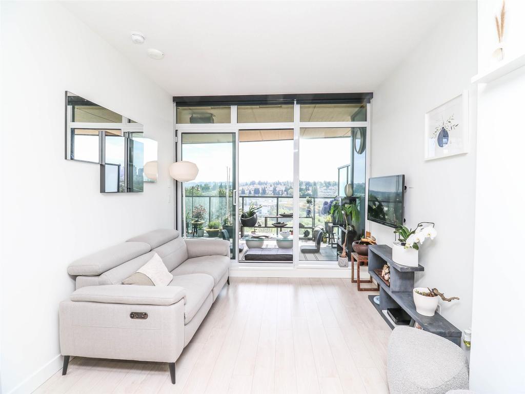 Listing Image for R3088021