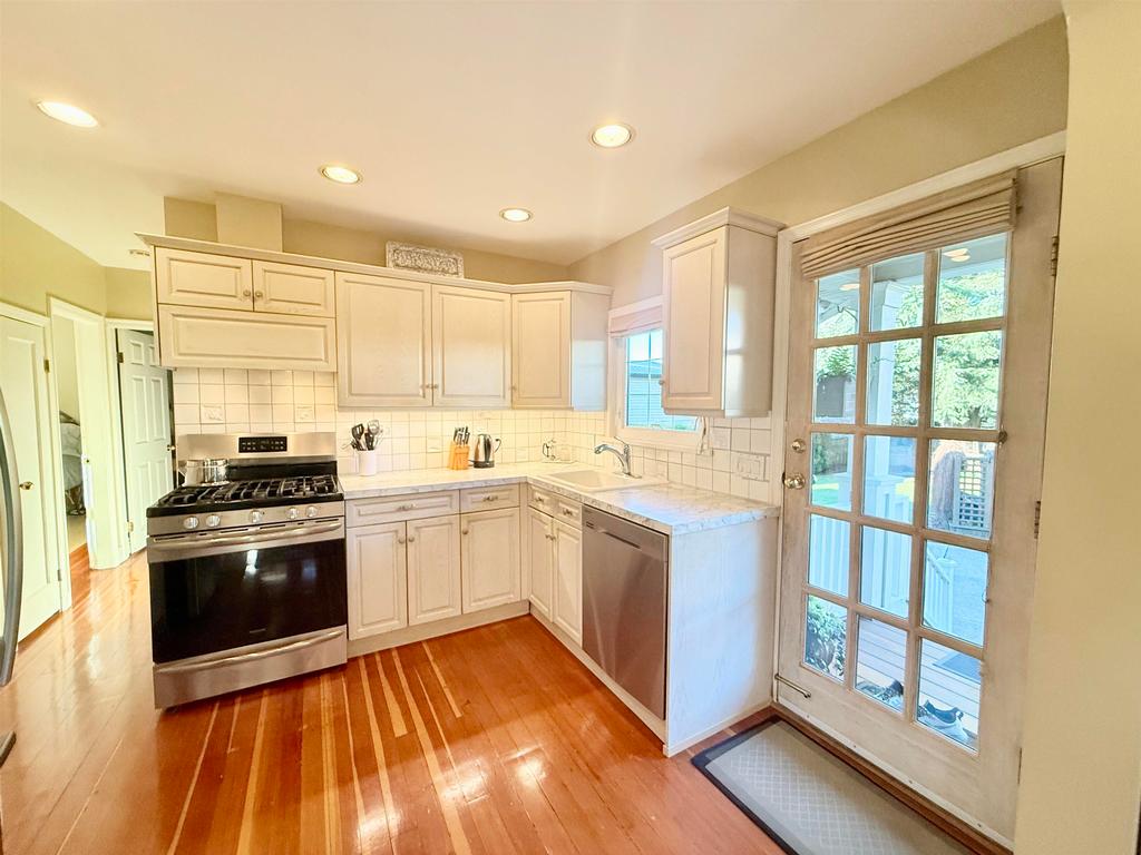 Listing Image for R3088027