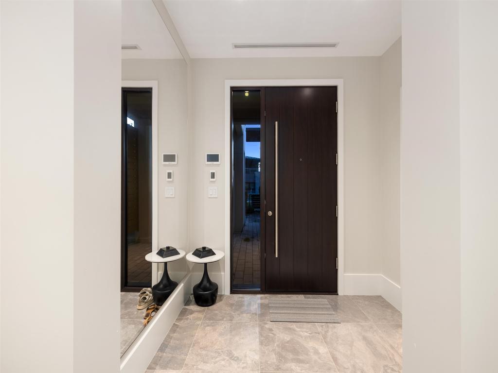 Listing Image for R3088399