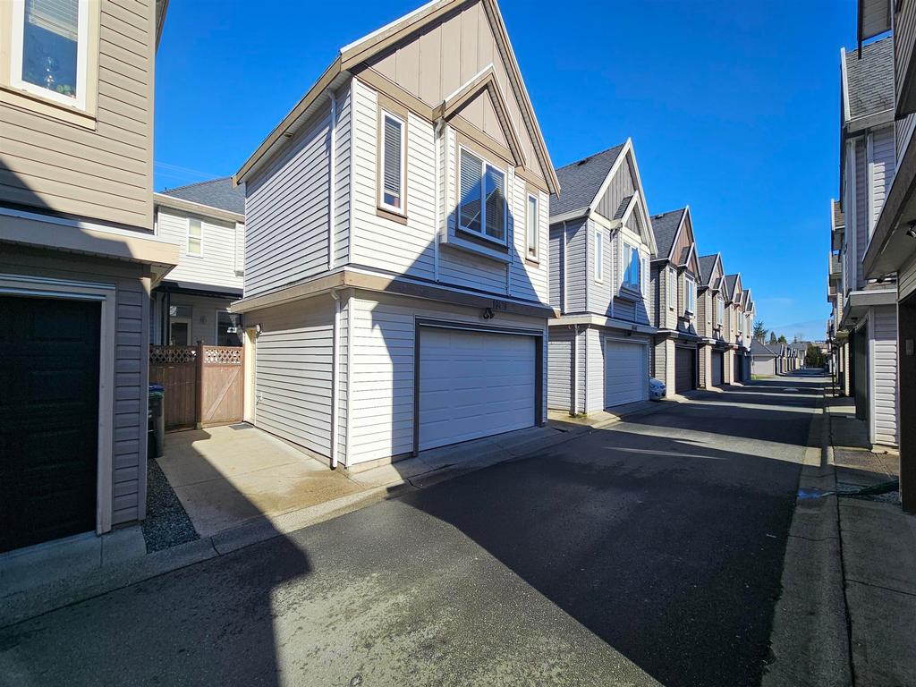 Listing Image for R3088423