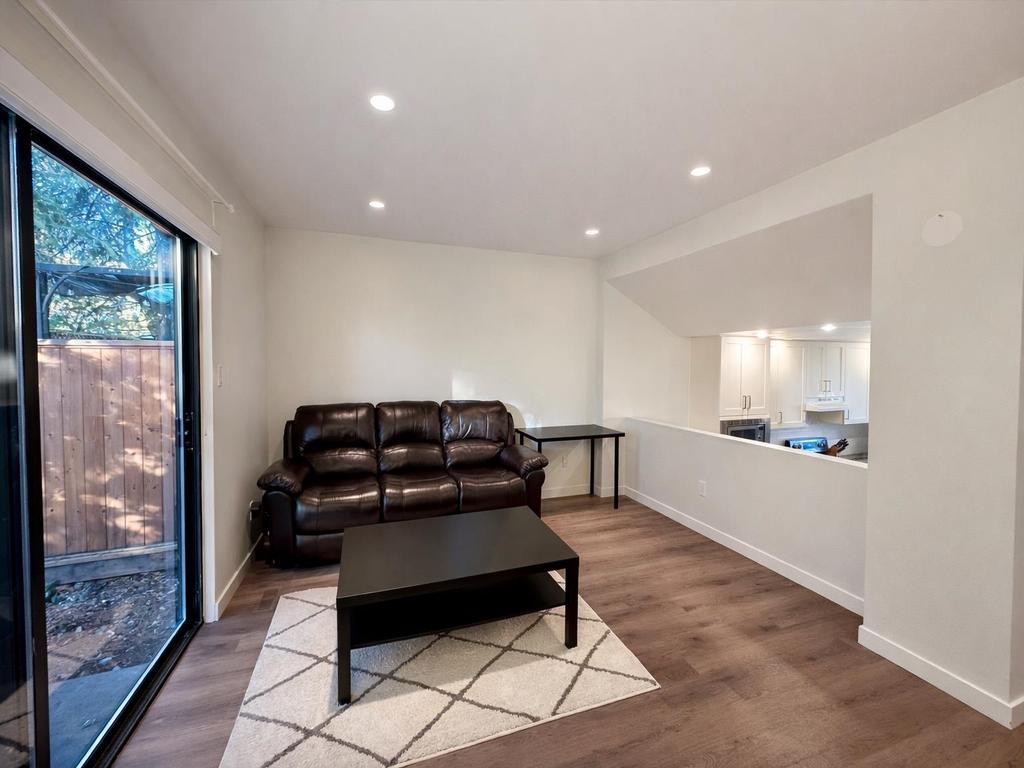 Listing Image for R3088455