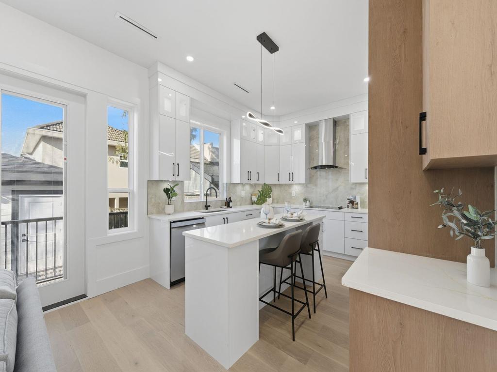 Listing Image for R3088595