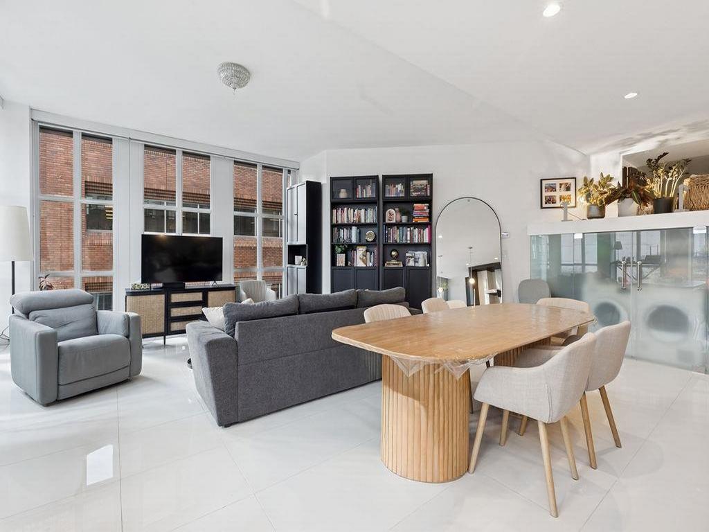 Listing Image for R3088612