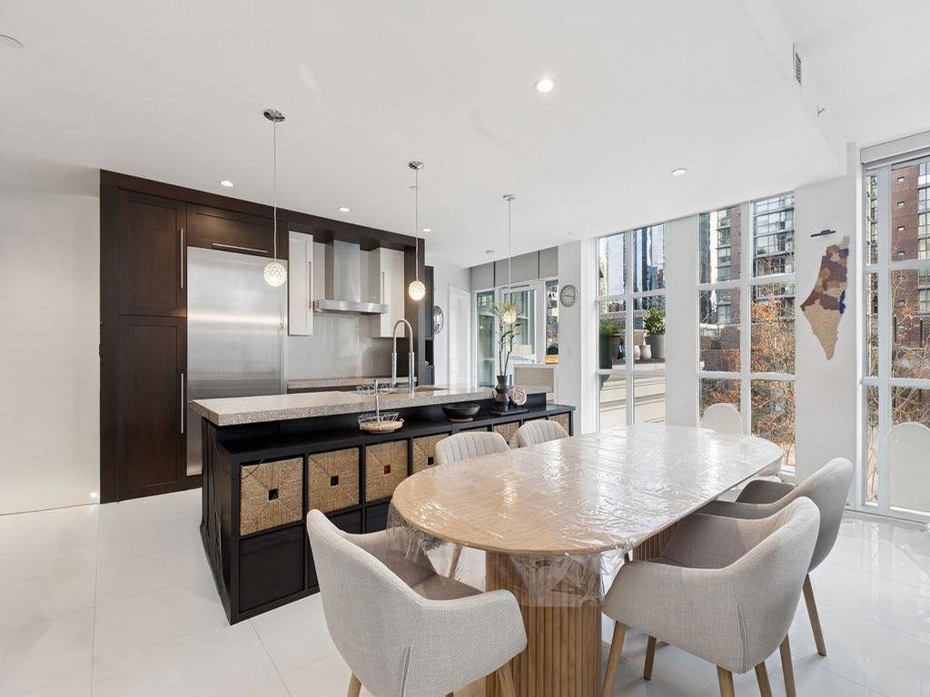 Listing Image for R3088612