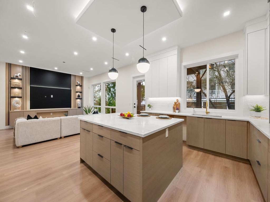 Listing Image for R3088676