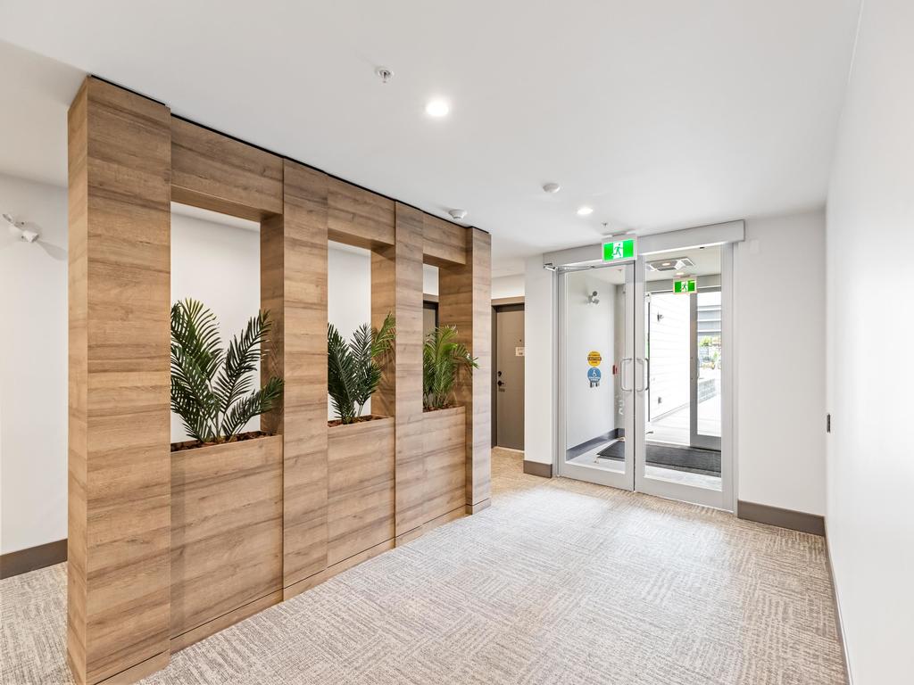 Listing Image for R3088810