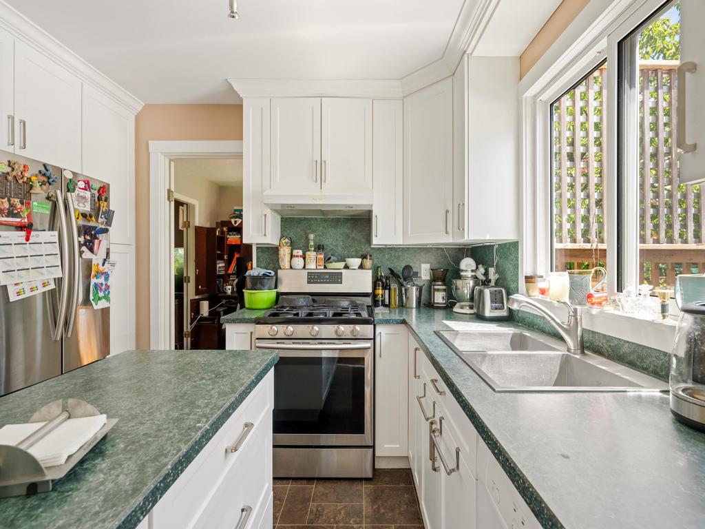 Listing Image for R3088886