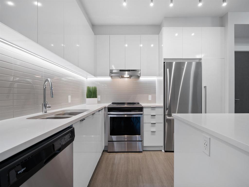 Listing Image for R3088922