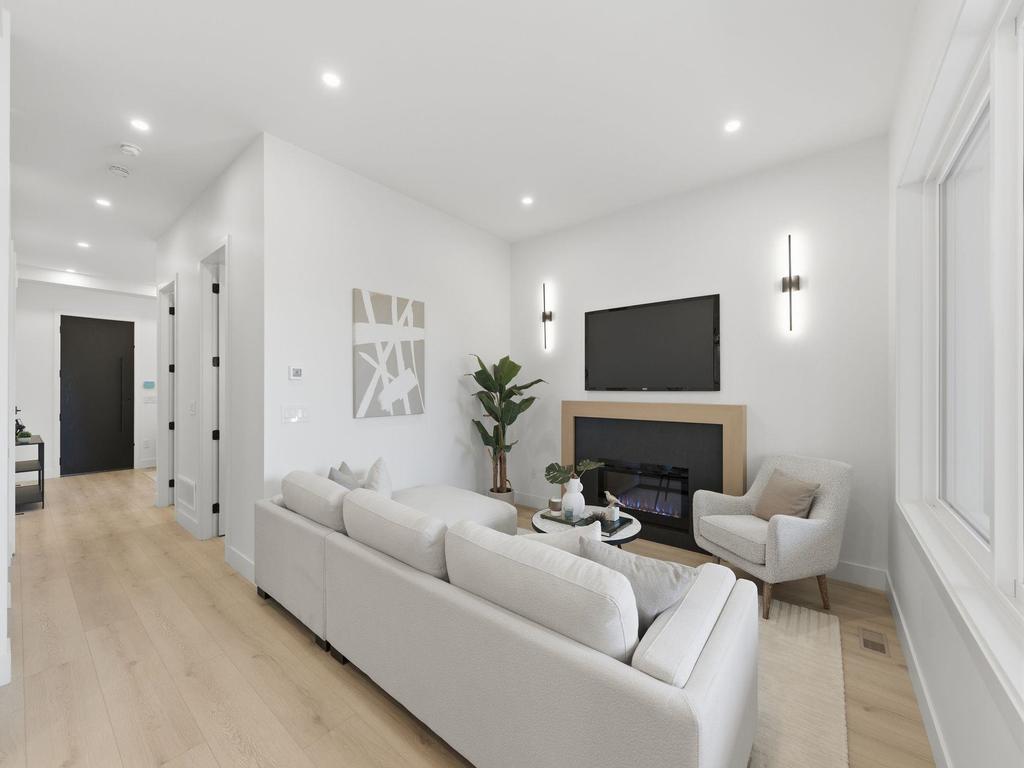 Listing Image for R3088977