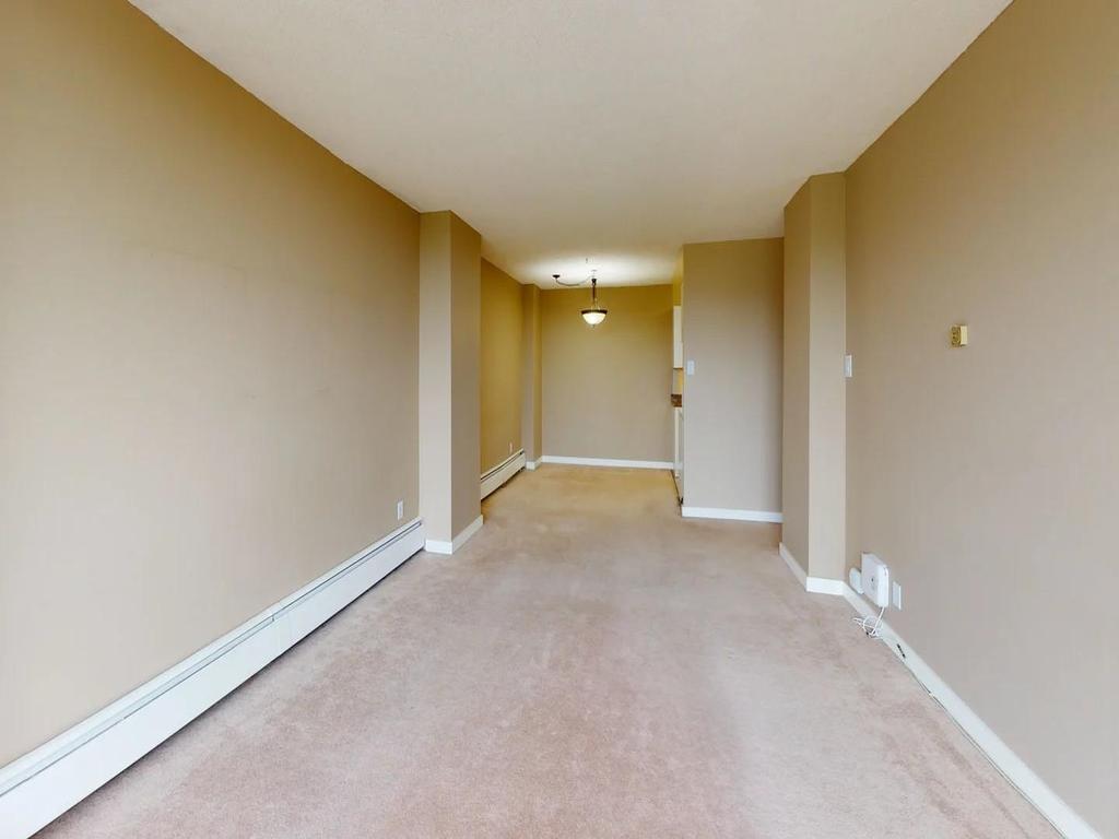 Listing Image for R3089003