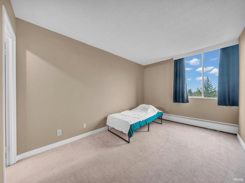 Listing Image for R3089003