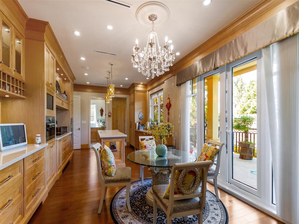 Listing Image for R3089024